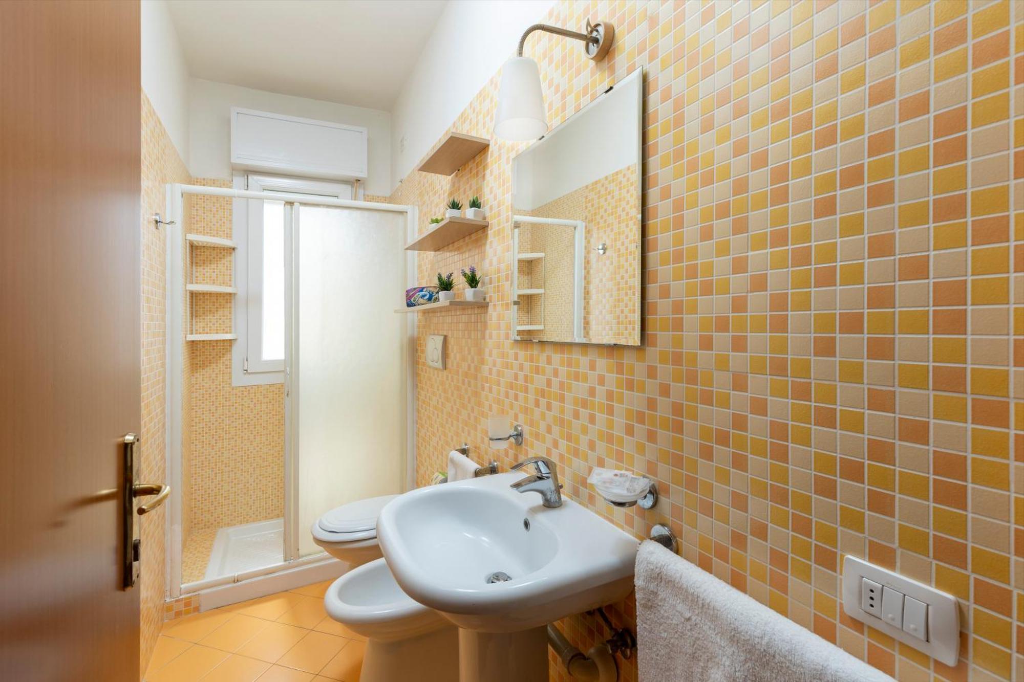 Residence Uno Studio&Suites Rimini Ngoại thất bức ảnh